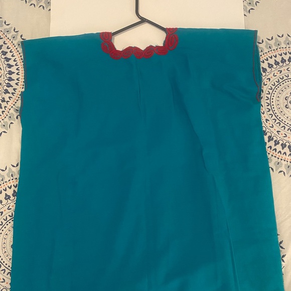 Artisanal Mexican Traditional Embroidered Shirt - Picture 2 of 5